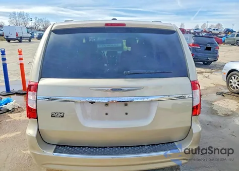 2016 Chrysler Town & Country Touring из США, поврежденный, VIN 2C4RC1BGXGR129670